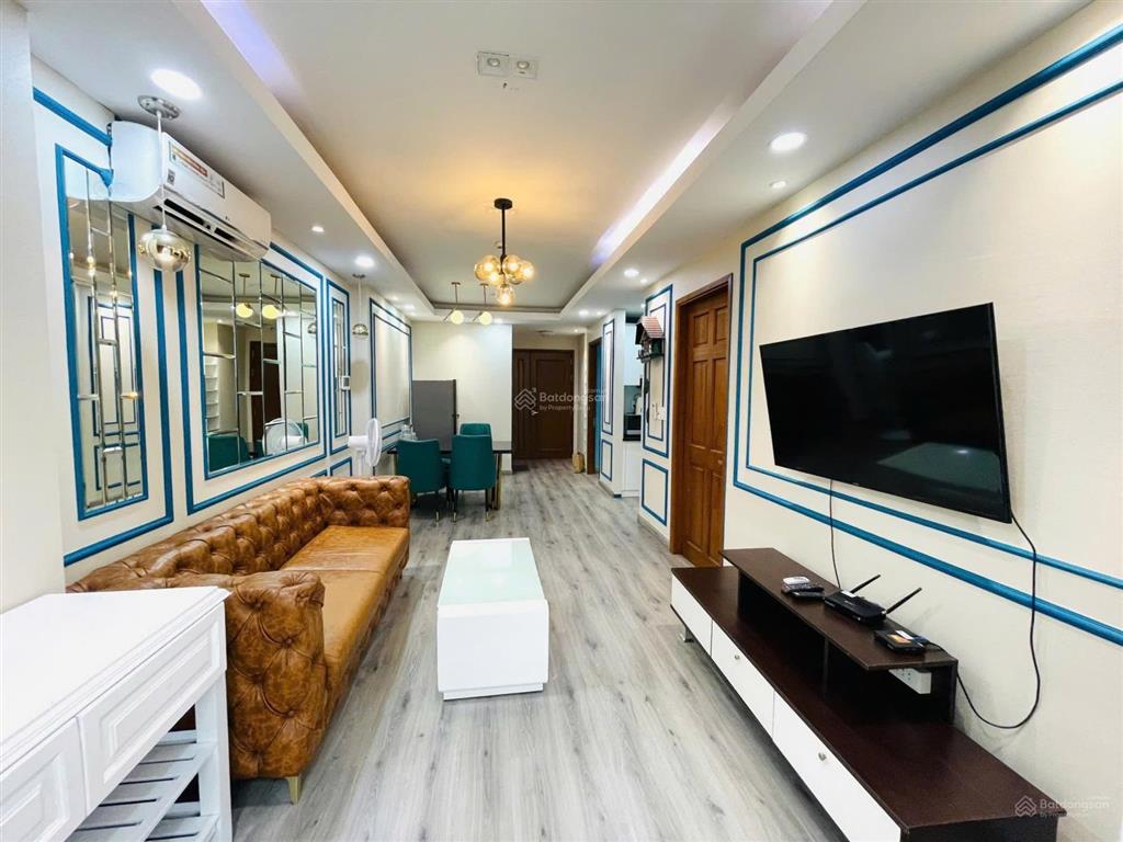 Bán căn hộ 2pn 2wc chung cư sky center, giá 5,8 tỷ, diện tích 74m2, tân bình, hcm tốt hot
