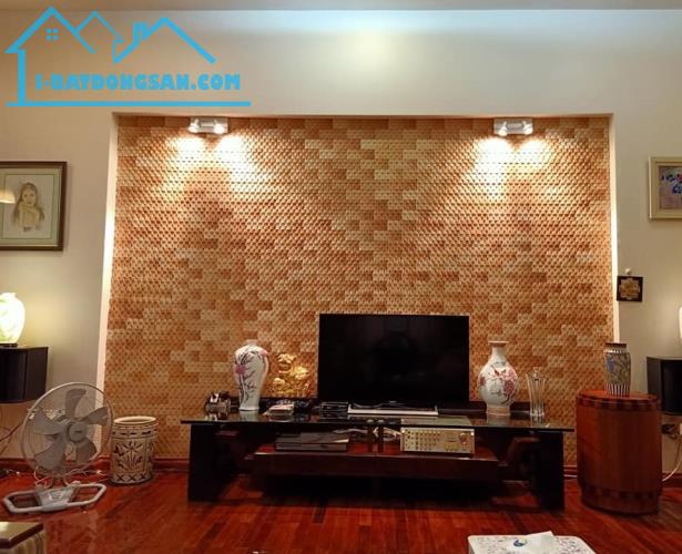 Bán nhà Văn Quán, Hà Đông, 95m2, 5 tầng, ô tô đua, kinh doanh, 19.5 tỷ.