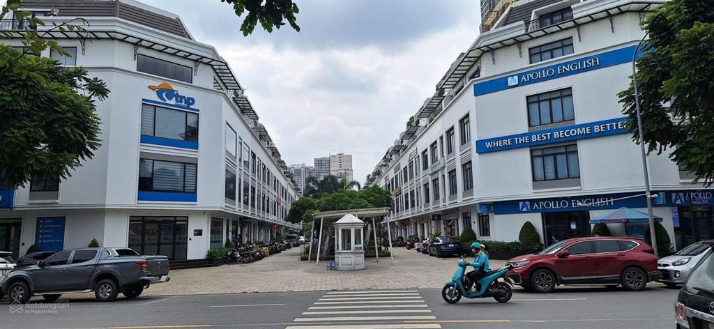 Bán gấp shophouse thương mại dịch vụ 5 tầng tại vin gardenia chỉ 2x tỷ (giá tốt trong khu vực)