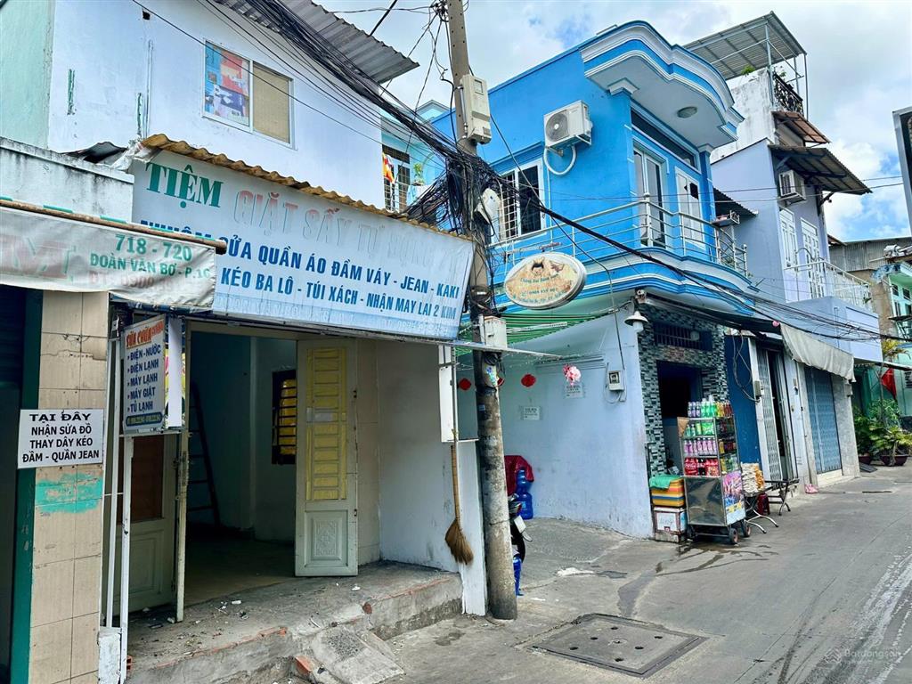 Chính chủ bán nhà góc 2mt cấp 4 mt đoàn văn bơ, quận 4, thích hợp kinh doanh và ở. 0903 870 ***