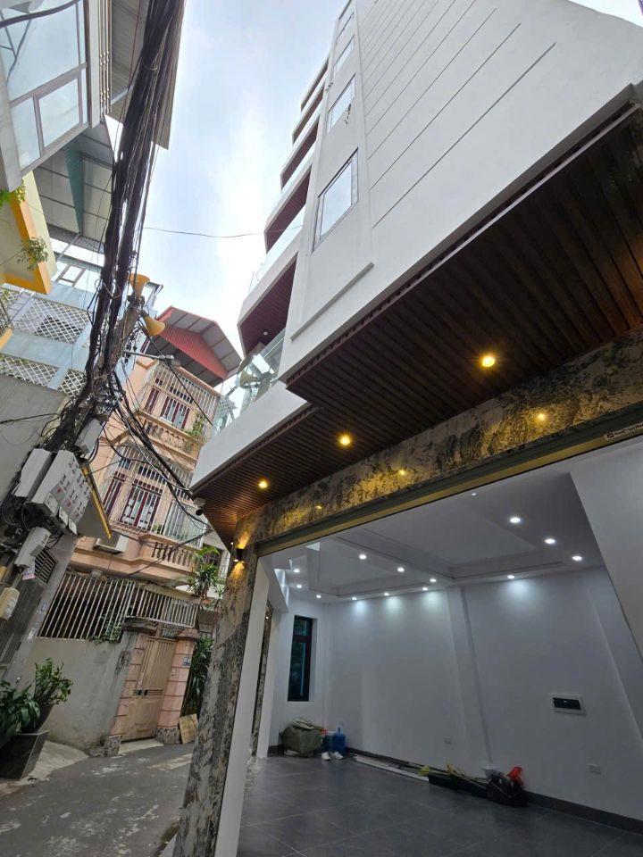 SIÊU PHẨM NHÀ PHỐ NGUYỄN VĂN CỪ LONG BIÊN - 2 MẶT THOÁNG – 7 TẦNG THANG MÁY Ô TÔ VÀO NHÀ - GIÁ CHỈ 13,55 TỶ TL!