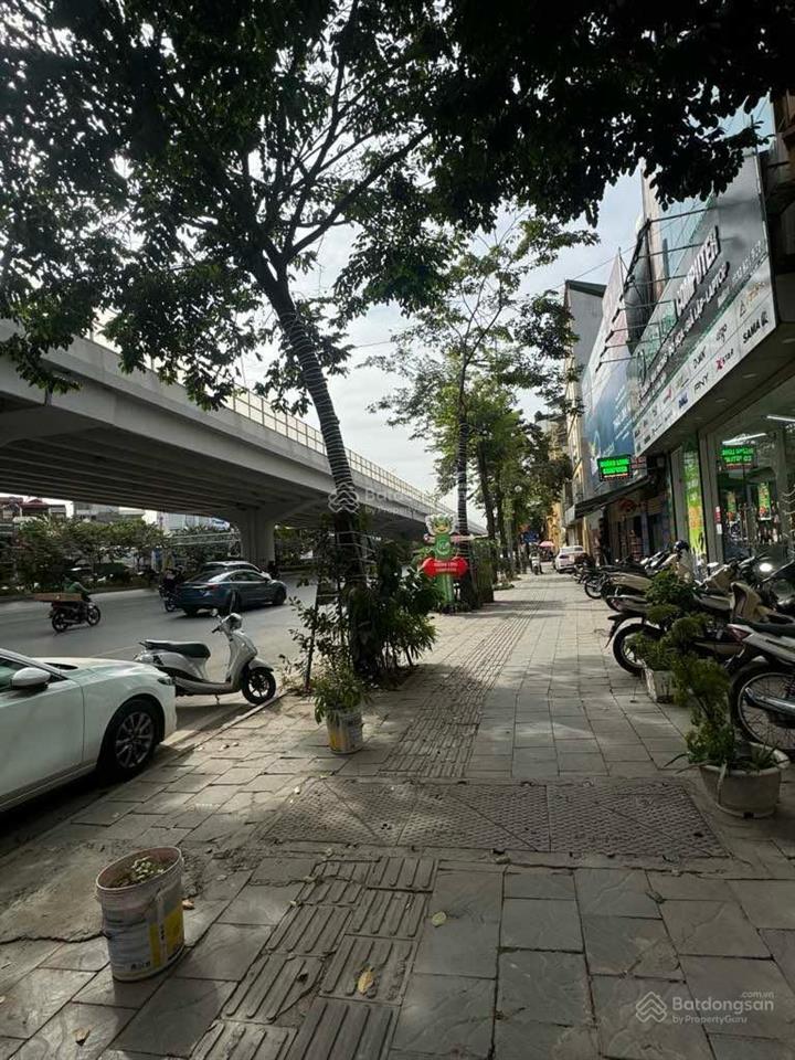 Mặt phố phạm văn đồng, 6 tầng kinh doanh đẳng cấp mặt tiền rộng, 18 tỷ, 0824 564 ***