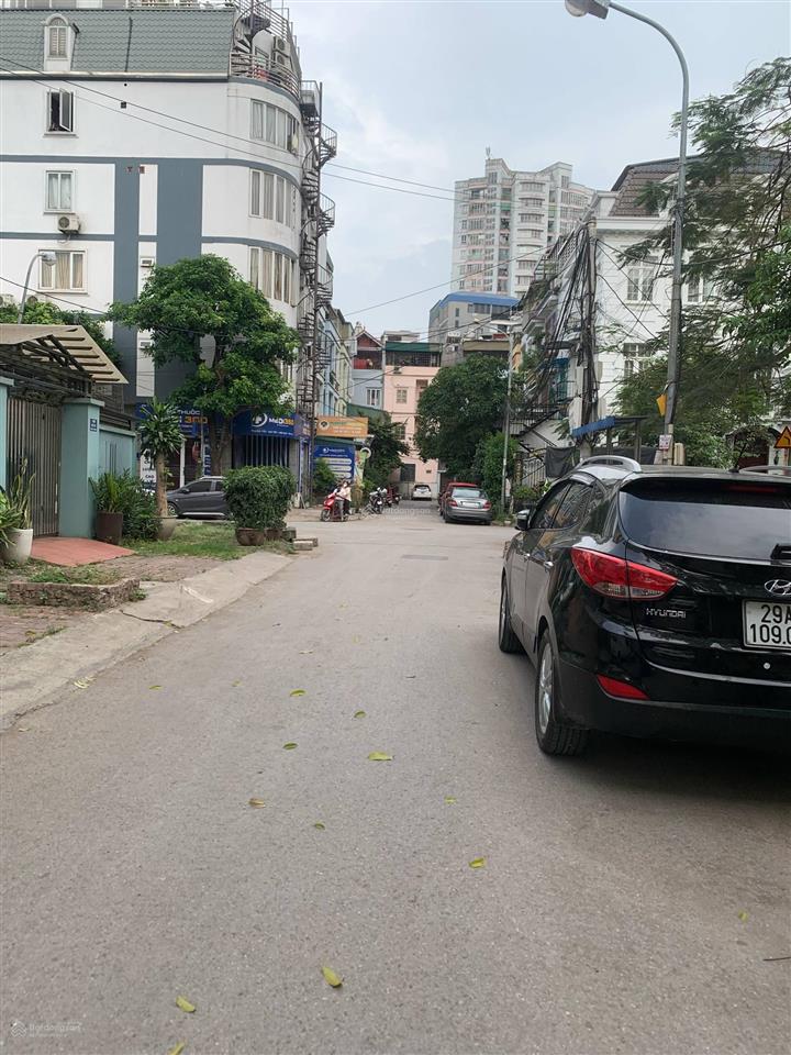 Liền kề full nội thất, vỉa hè rộng ô tô đỗ ngày đêm, 2 mặt thoáng nhỉnh 20 tỷ 0824 564 ***.