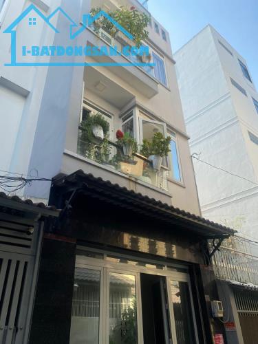 BÁN GẤP NHÀ NỘI THẤT ĐẸP HXH, PHẠM VĂN HAI TÂN BÌNH, 5PN, 4.3x13M, 8,9 TỶ.