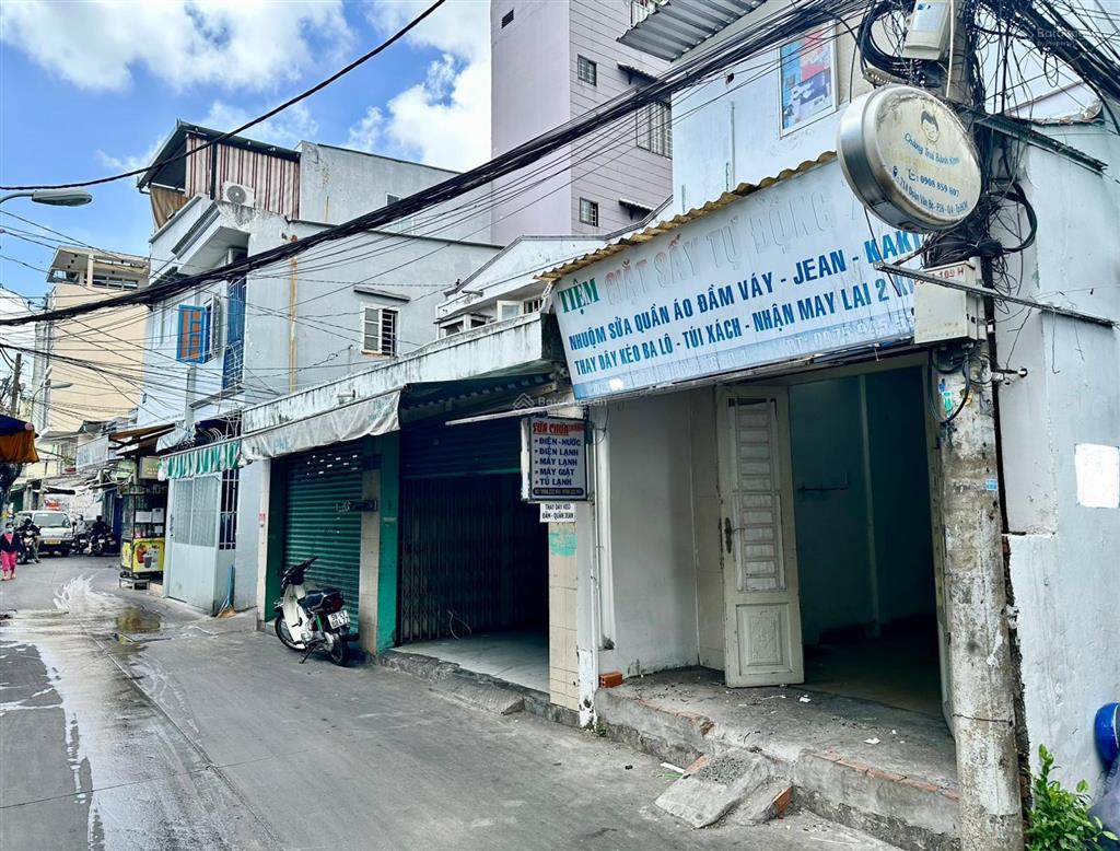 Chỉ 5,95 tỷ có ngay nhà mặt tiền kinh doanh đoàn văn bơ, liền kề quận 1