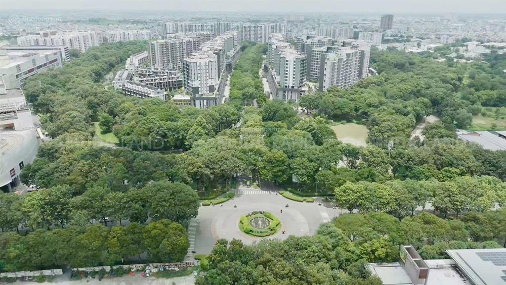 Bán căn 2pn 96m2 (2pn + 1 căn góc) 8,930 tỷ nhà mới trả chậm 3 năm thanh toán 22% nhận nhà