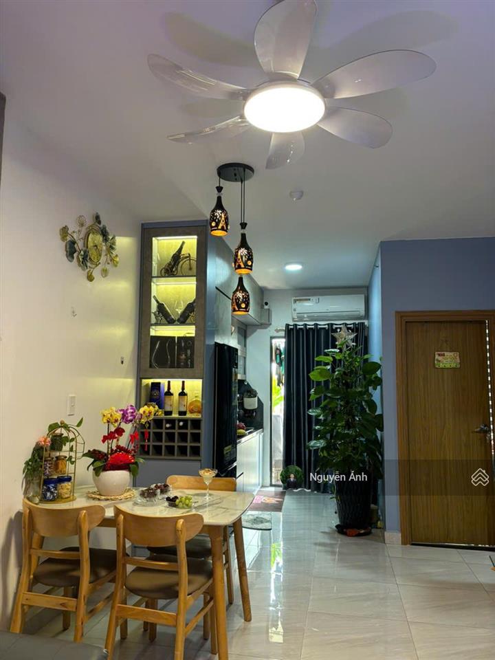 Cần bán căn full nội thất 53m2 chung cư splus đã có sổ hồng. nhận nhà ở ngay