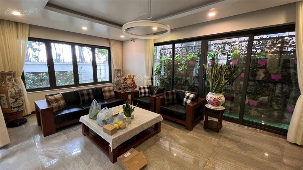 Bán căn biệt thự pháp vân, hoàng mai, hn. dt 245 m2. hướng bắc. nhà đang ở. 0986 239 ***