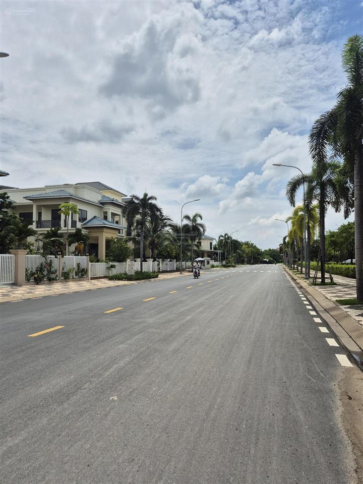 Bán biệt thự liền kề senturia vườn lài, ngang 12 x 20m, cực kỳ sang trọng