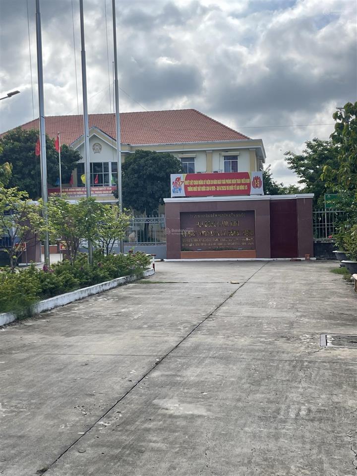 Tôi chính chủ bán 5428m2 đất mặt xã đông thạnh. giá 2,6 tỷ/1000m2. thuộc xã tân tập tỉnh tây ninh