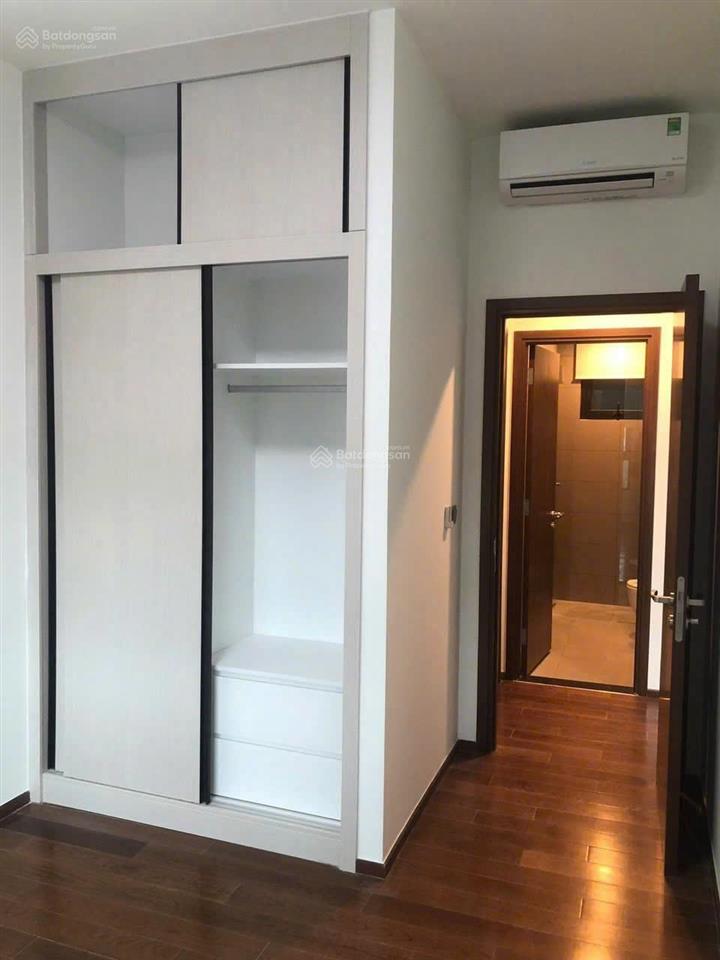 D'edge căn 3pn căn góc lầu cao siêu đẹp. 2 thang máy riêng, hướng đông nam mát mẻ. full nt đẹp