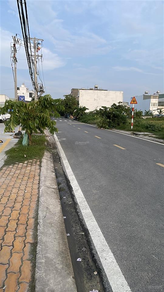 Bán lô đất 5x24m giá 5,7 tỷ, tân xuân ấp mới 1 tô ký vào 200m đối diện trạm sạc