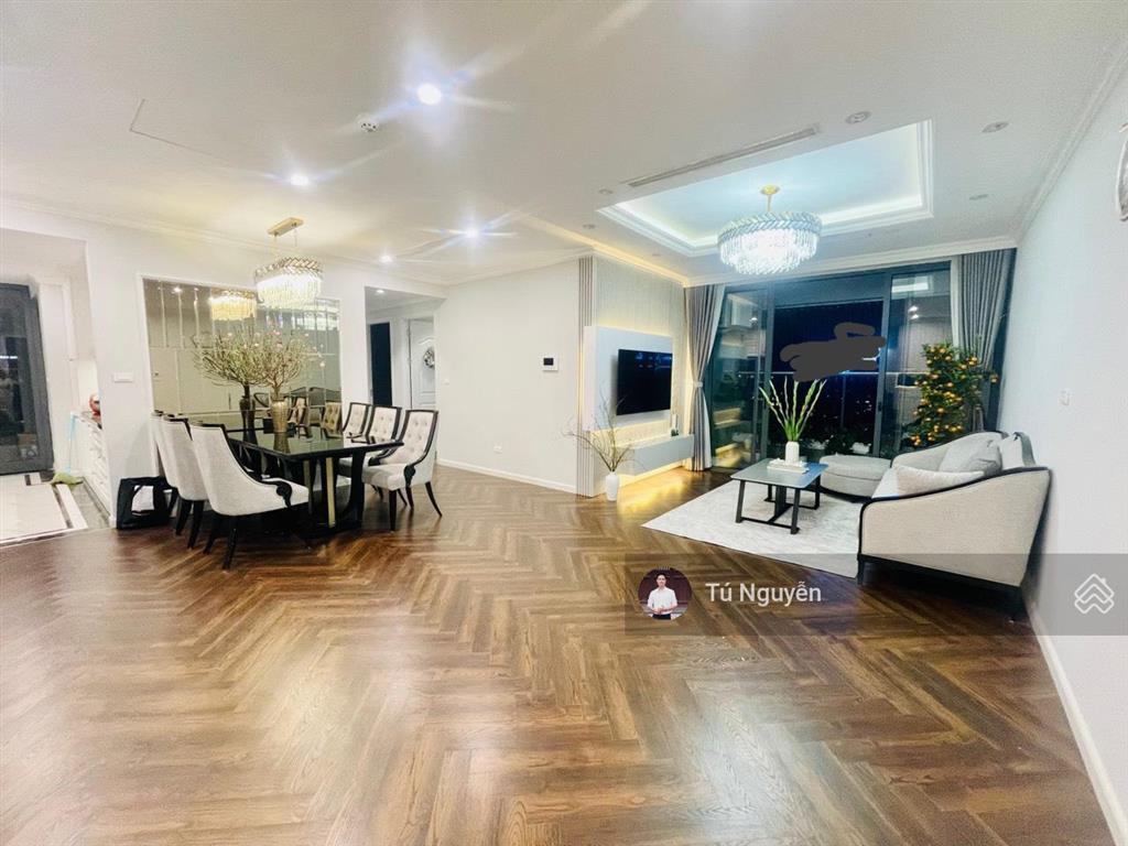 Chính chủ bán căn 2 phòng ngủ 68m2 five star số 2 kim giang. giá 5.5 tỷ