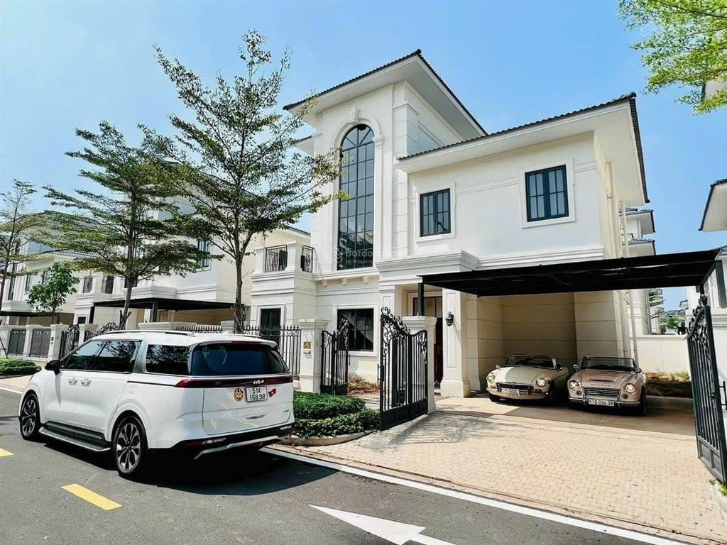 Bán biệt thự đơn lập góc vị trí hoa hậu, liền kề clubhouse, quảng trường view sông, view đẹp