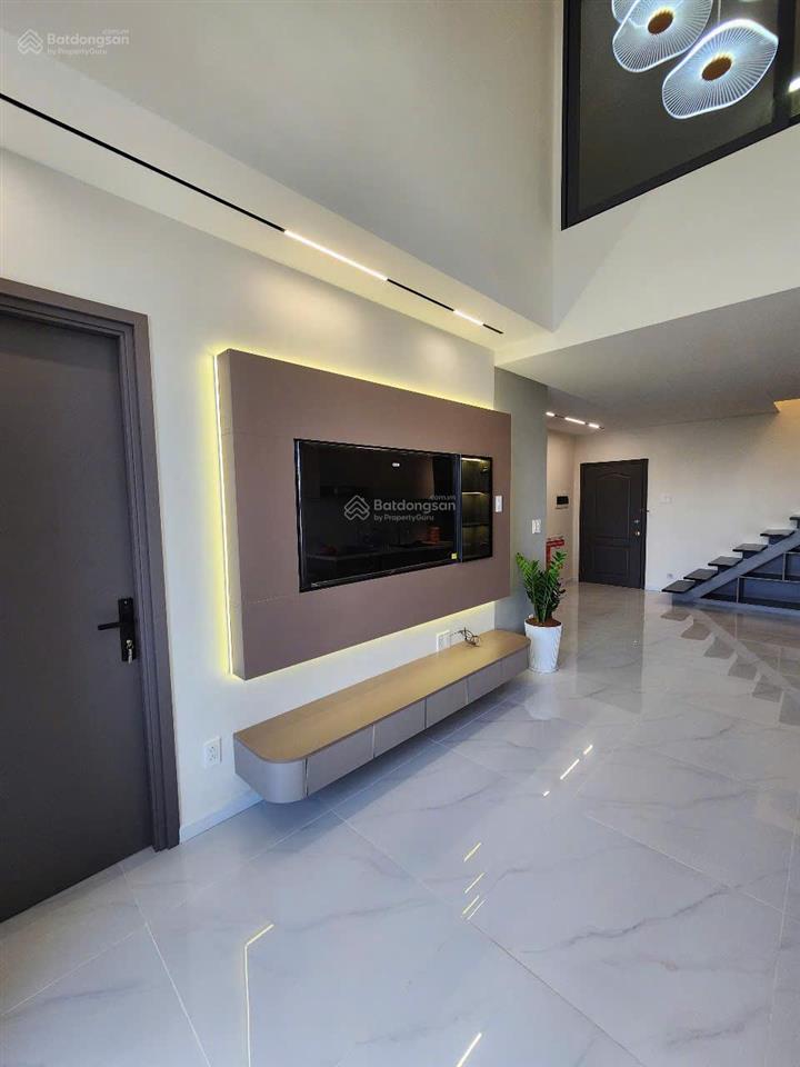 Bán căn hộ 3pn cc hưng vượng 2, q7, dt 100m2, giá 5 tỷ 5 (tl), view siêu đẹp. 0937 961 ***