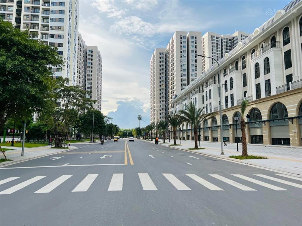 Chủ nhà bán gấp origami căn 3pn + 92m2 hướng đông nam view sông thoáng giá 4,6 tỷ bao hết, sổ hồng