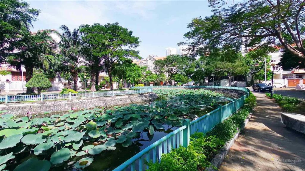 Bán nhà kdc himlam tân hưng q7. dt 5x20m. giá 28 tỷ
