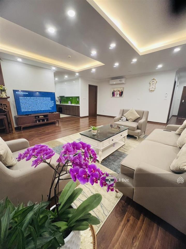 Cc bán nhanh căn 3pn view hồ điều hòa công viên tòa n01t1 ngoại giao đoàn. 0924 691 ***