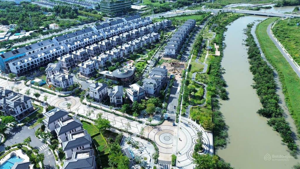 Bán biệt thự 300m² view sông dãy c1 đường lớn kđt zeitgeist gs metrocity nhà bè.