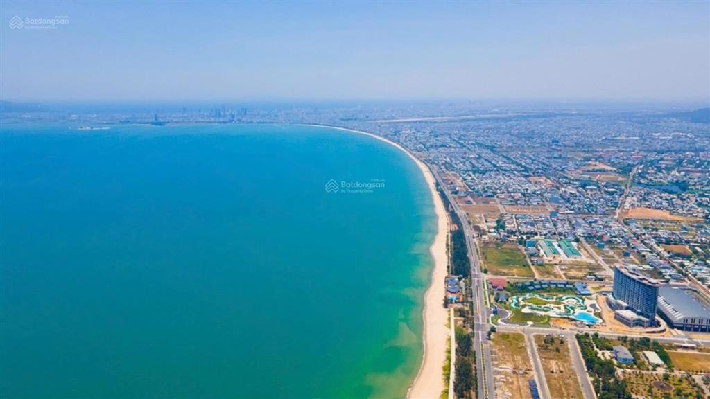 Đất biệt thự biển 375m2 đường nguyễn tất thành, view biển.