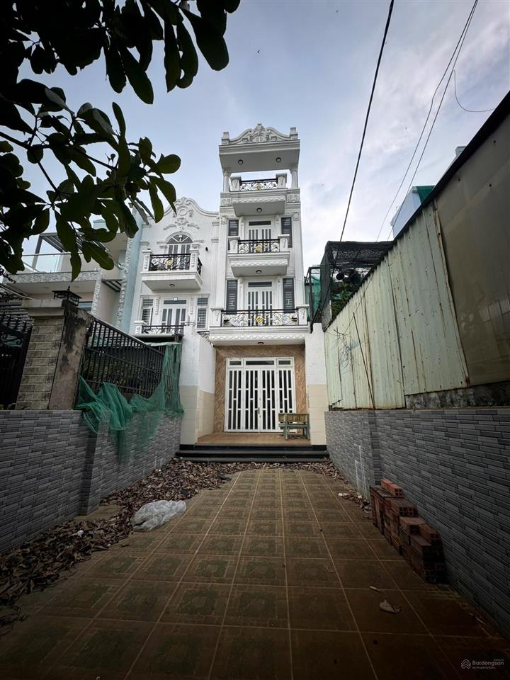 Bán nhà mặt tiền sông vàm thuật phường an phú đông quận 12, diện tích 4x30m, 1 trệt 2 lầu 1 tum