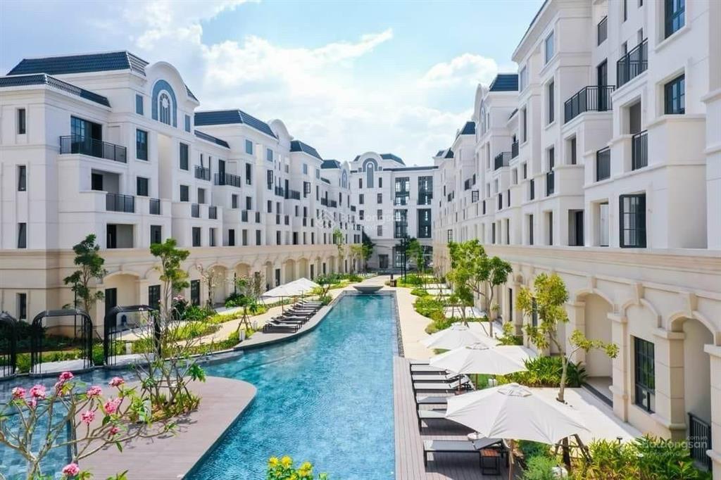 Cần bán căn nhà góc công viên view hồ bơi liền kề khu tiện ích zone 6 swan bay