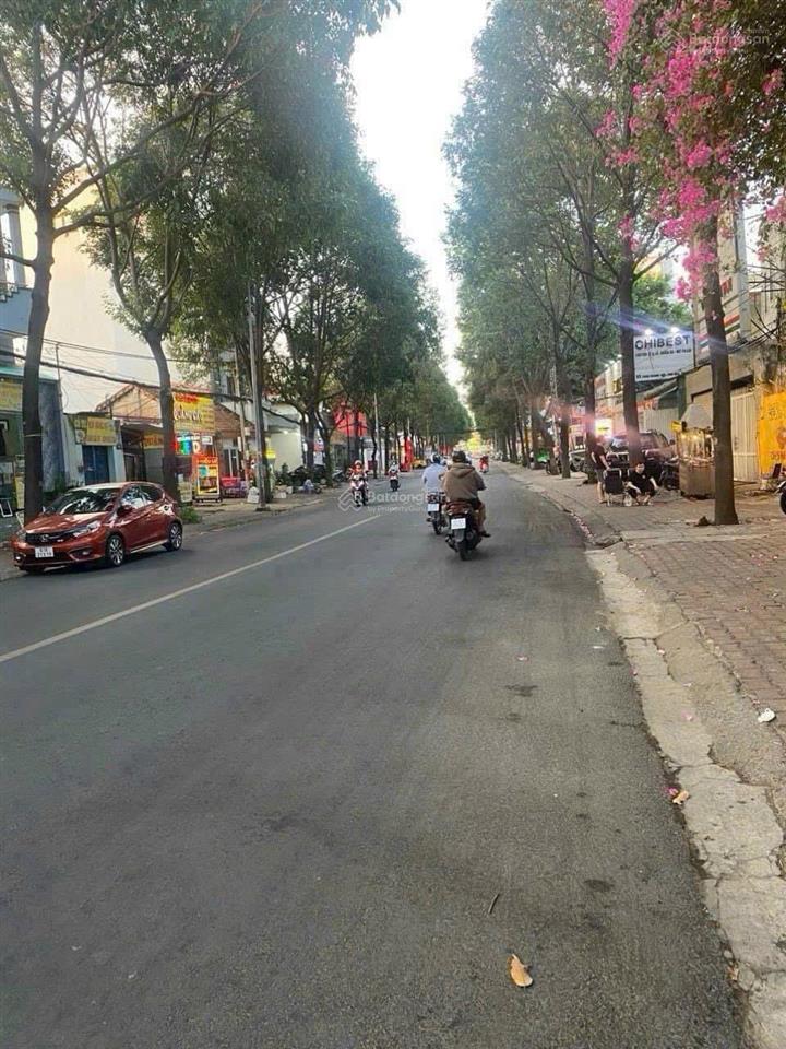 Chính chủ cần tiền bán gấp nhà mặt tiền thích quảng đức, tp. hồ chí minh