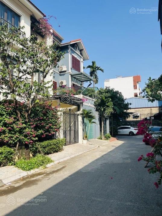 Bán biệt thự song lập căn góc cực đẹp. hoàn thiện đẹp, diện tích 140m2, thiết kế 04 tầng, khu vip