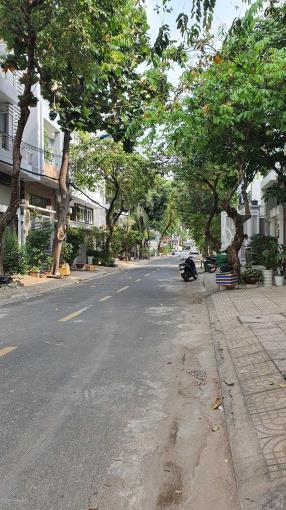 Kẹt tiền cần bán gấp nhà kdc trung sơn, 3 tầng, nhà thoáng đẹp, giá chỉ còn 16,2 tỷ. 0901 023 ***
