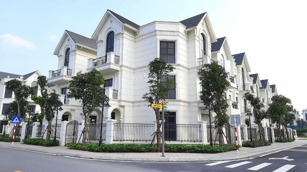 Siêu phẩm căn góc đẹp vinhomes green villas view vườn hoa, diện tích 252m2, giá tốt chính chủ!