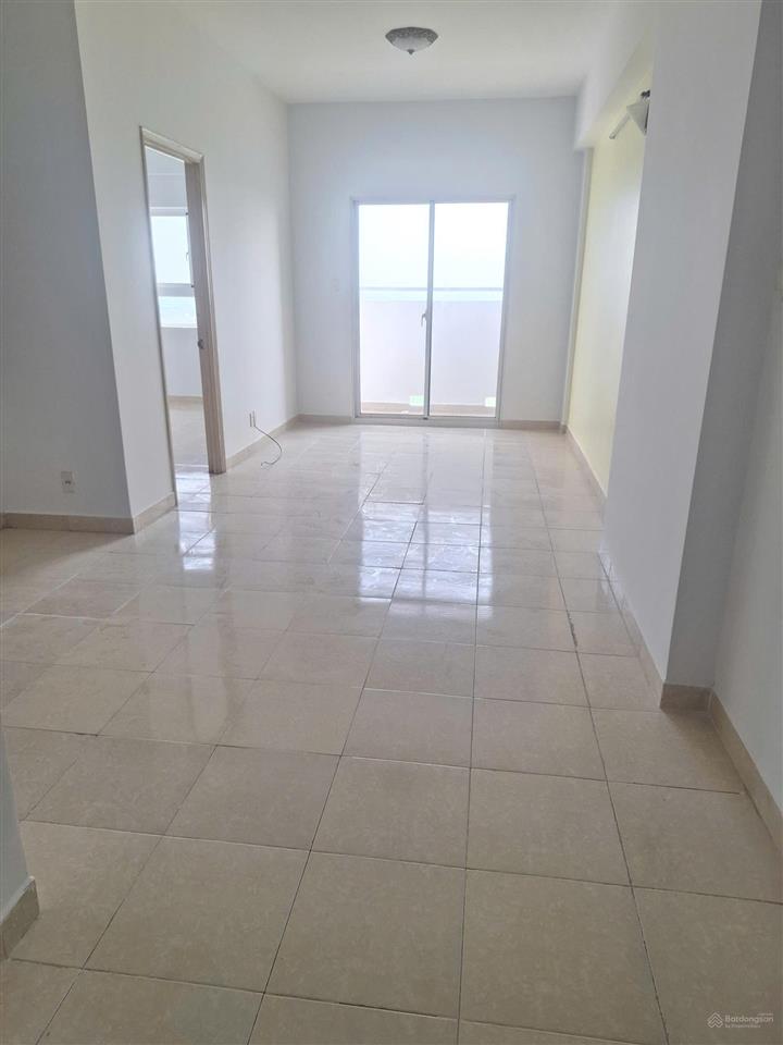 Kẹt tiền cần bán nhanh căn hộ hoàng quân plaza. p. bình đông, gần q8. 55m2, 2pn, 2wc, giá 1,39 tỷ