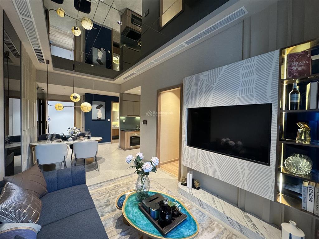 Em vân anh có hàng suất nội bộ cđt giá chỉ 2 tỷ 45/căn 2pn tầng cao view đẹp. 0799 587 ***