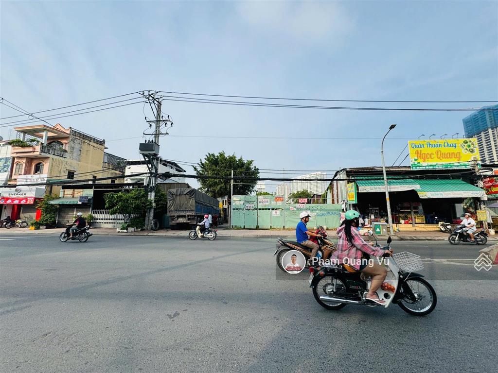 Chính chủ bán lô đất mt 890 huỳnh tấn phát, q7. dt 1576m2 (27x63m), sổ hồng riêng, giá 88tr/m2
