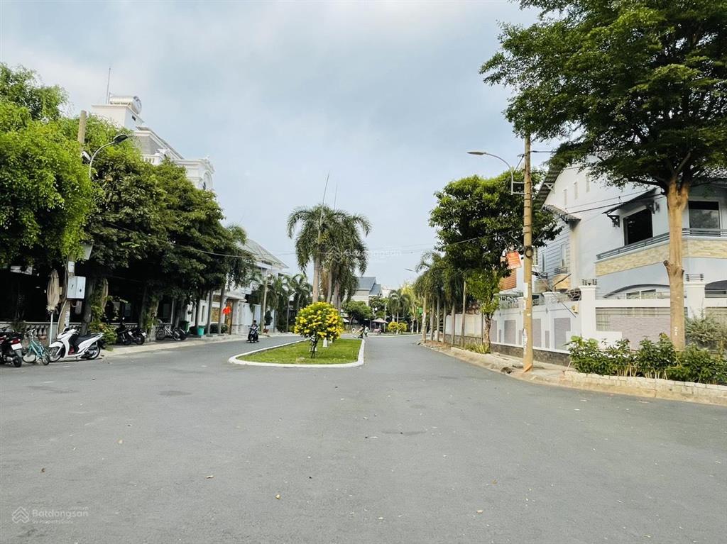 Bán đất đối diện khu biệt thự an lộc nguyễn oanh p17, gò vấp. dt 4x23.5m, đường 10m. giá 9,3 tỷ tl