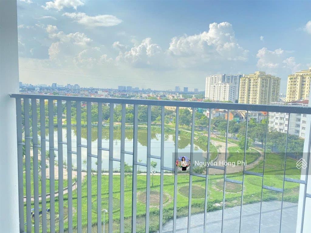 Bán ch 85m2 tòa l1 view hồ sài đồng giá 6,6 tỷ bao thuế phí, sẵn sổ, hỗ trợ vay ngân hàng