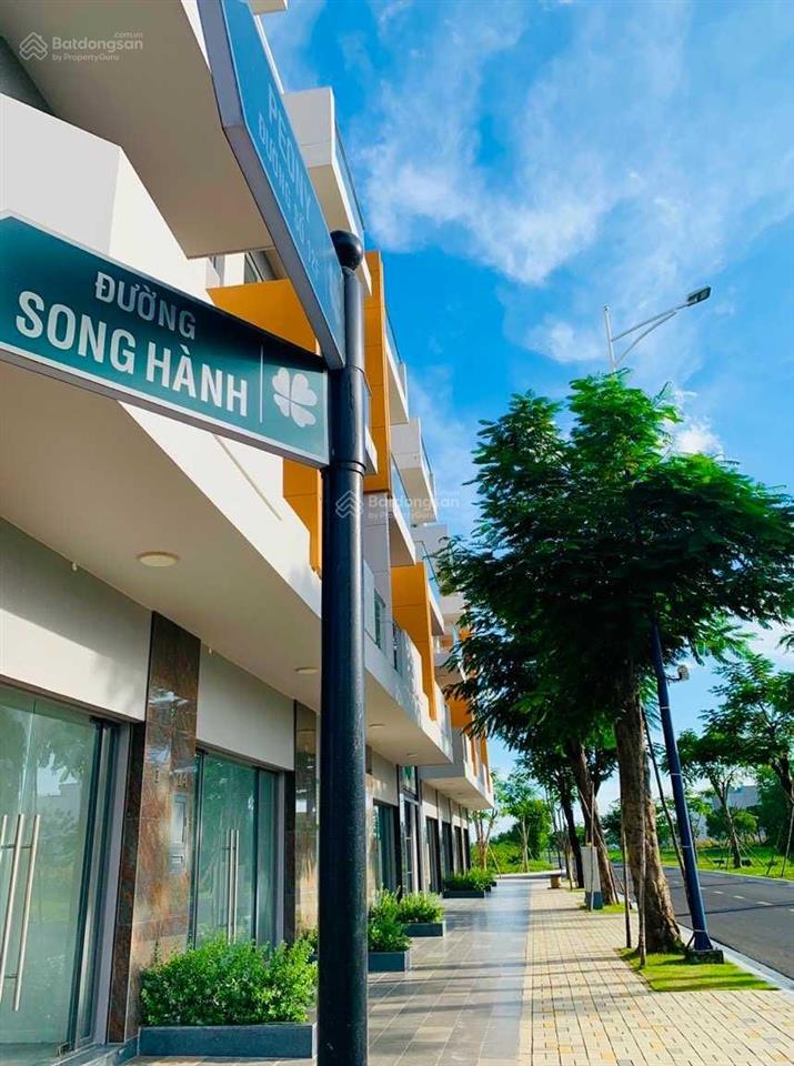Ngộp vốn kinh doanh cần xả gấp biệt thự mặt tiền đường 12m có sổ