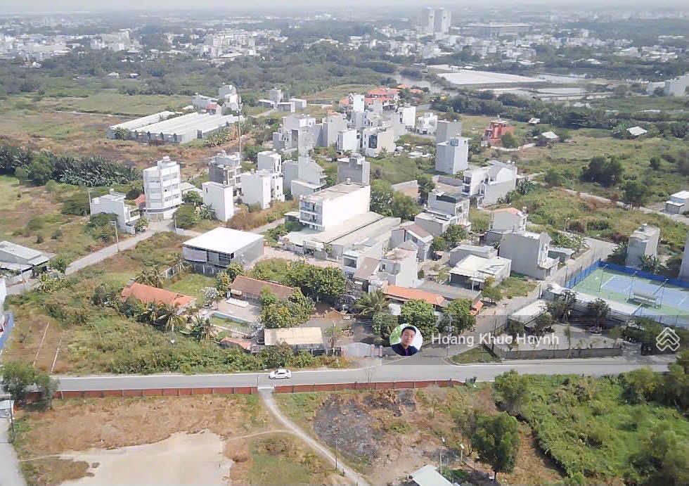 Bán lô góc 79m2 hẻm 1/ bưng ông thoàn, p. phú hữu, tp thủ đức (cũ) giá 6,05 tỷ 0974 244 ***