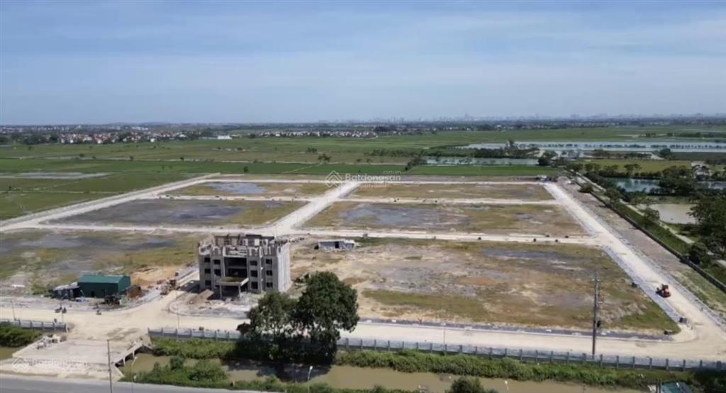 Bán đất xưởng tại cụm công nghiệp hồng dương, giá nhỉnh 9 triệu / m2, 1200m2 bao đẹp