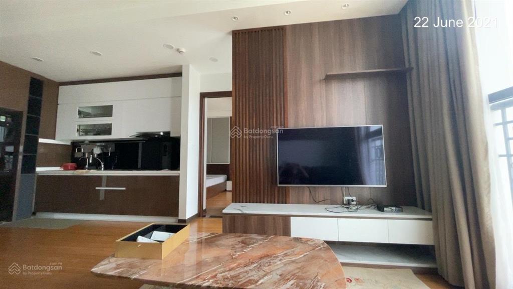 Chị gái tôi cần bán gấp căn hộ ct8 the emerald 3pn giá 8 tỷ. 0971 461 ***