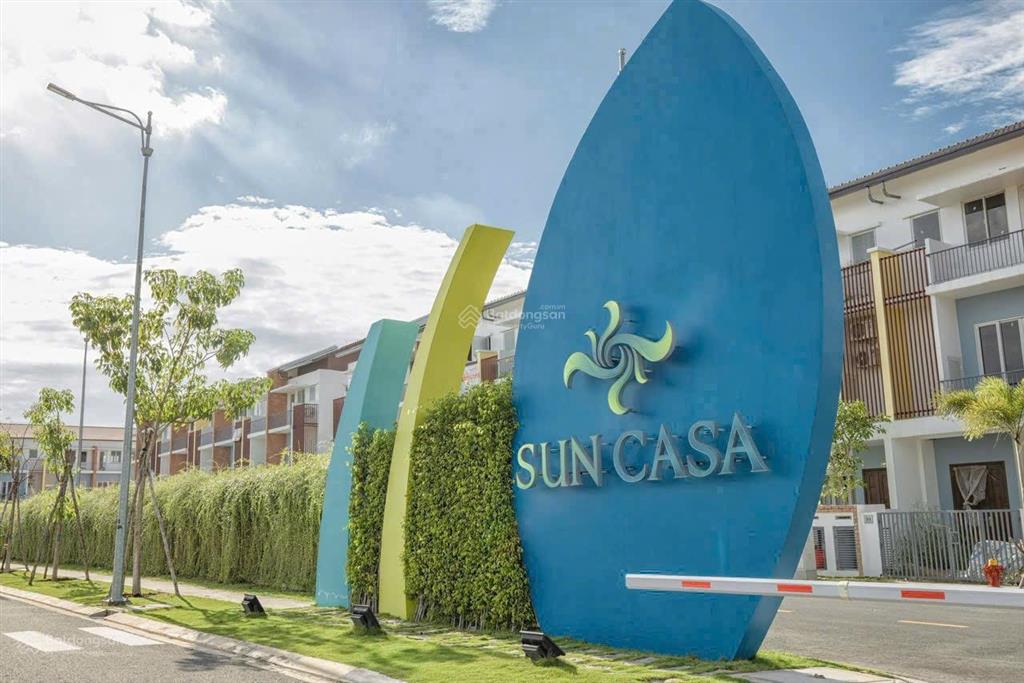 Bán căn nhà 3 tầng sun casa hòa phú full nội thất tp mới bình dương (nay hcm). giá 3,4 tỷ