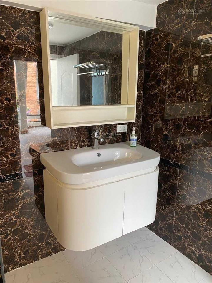 Bán tòa nhà khách sạn mặt phố thợ nhuộm, dt 776m2, xây 12 tầng, mt 14m, sổ đỏ chính chủ