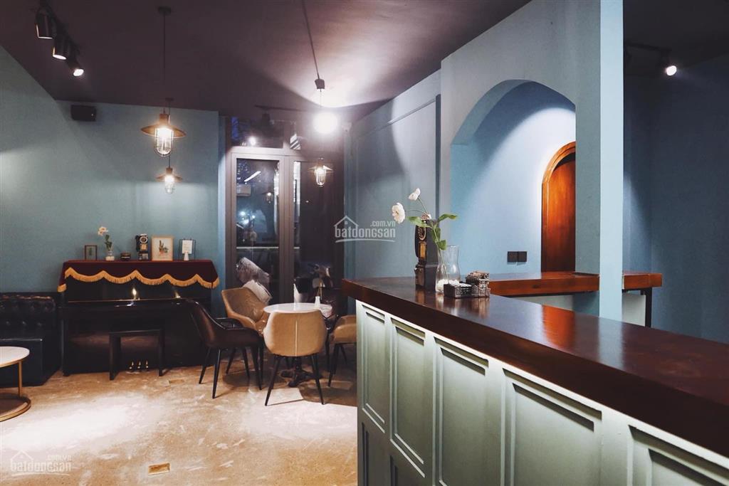 Cần bán tòa nhà 7 tầng xây mới mặt phố hàng gà dt 70m2, mặt tiền rộng 7m