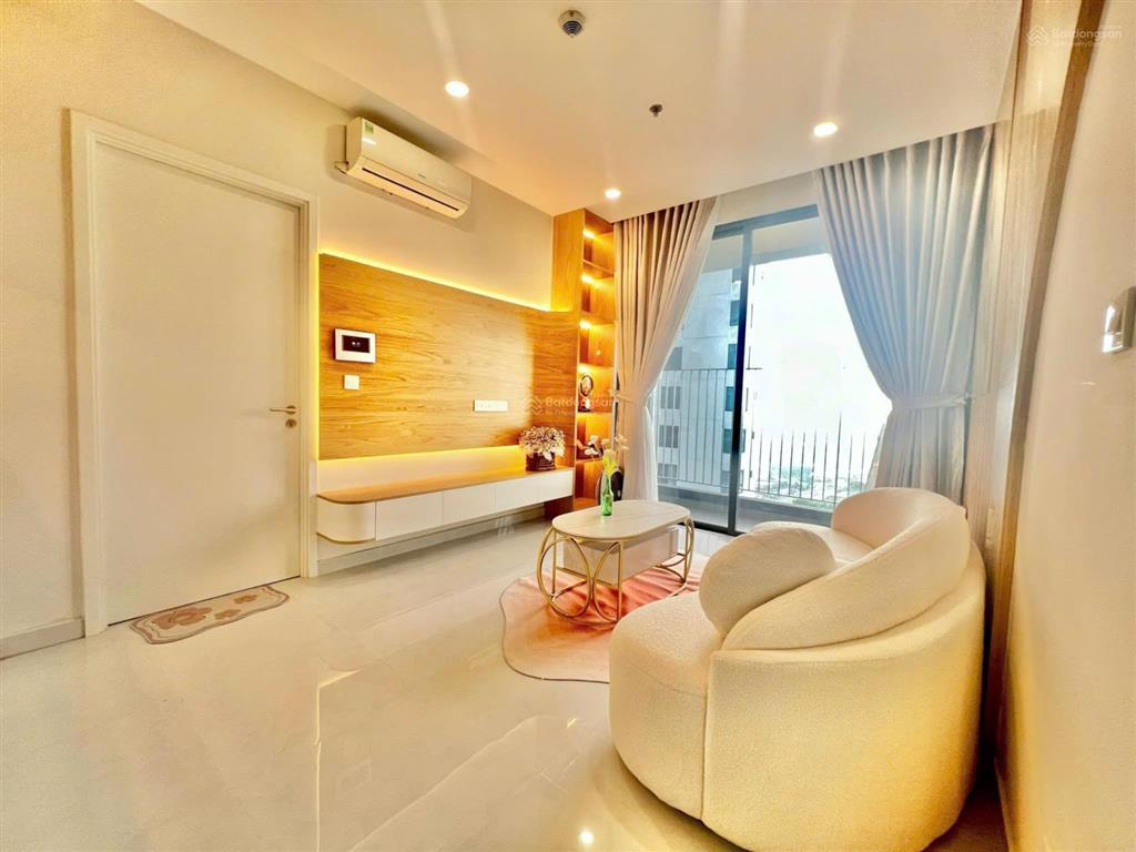 Chủ bán nhanh căn hộ 1 phòng ngủ full nội thất chỉ 2,35 tỷ cc the emerald golf view trần hàn vũ