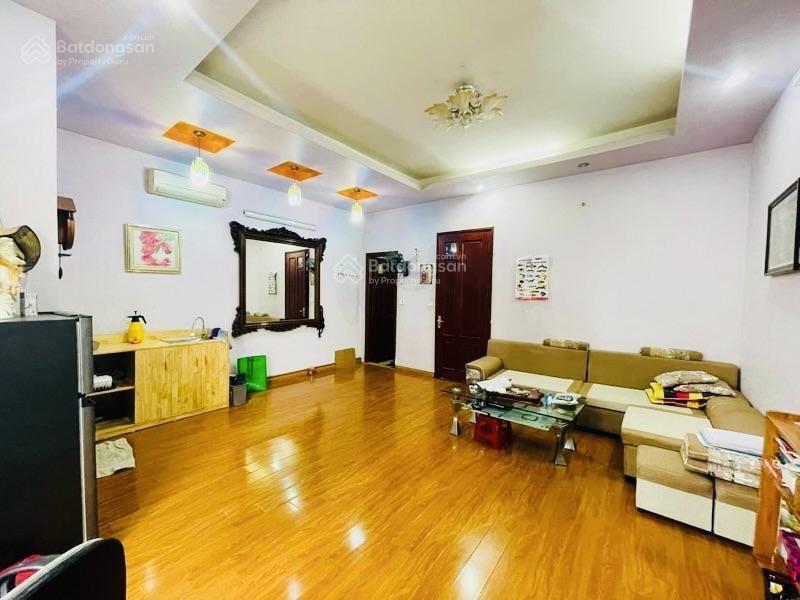 Bán nhà riêng kim mã, lô góc, ô tô tránh, vuông vức, thông bàn cờ, sát phố, kinh doanh. 63m*5t
