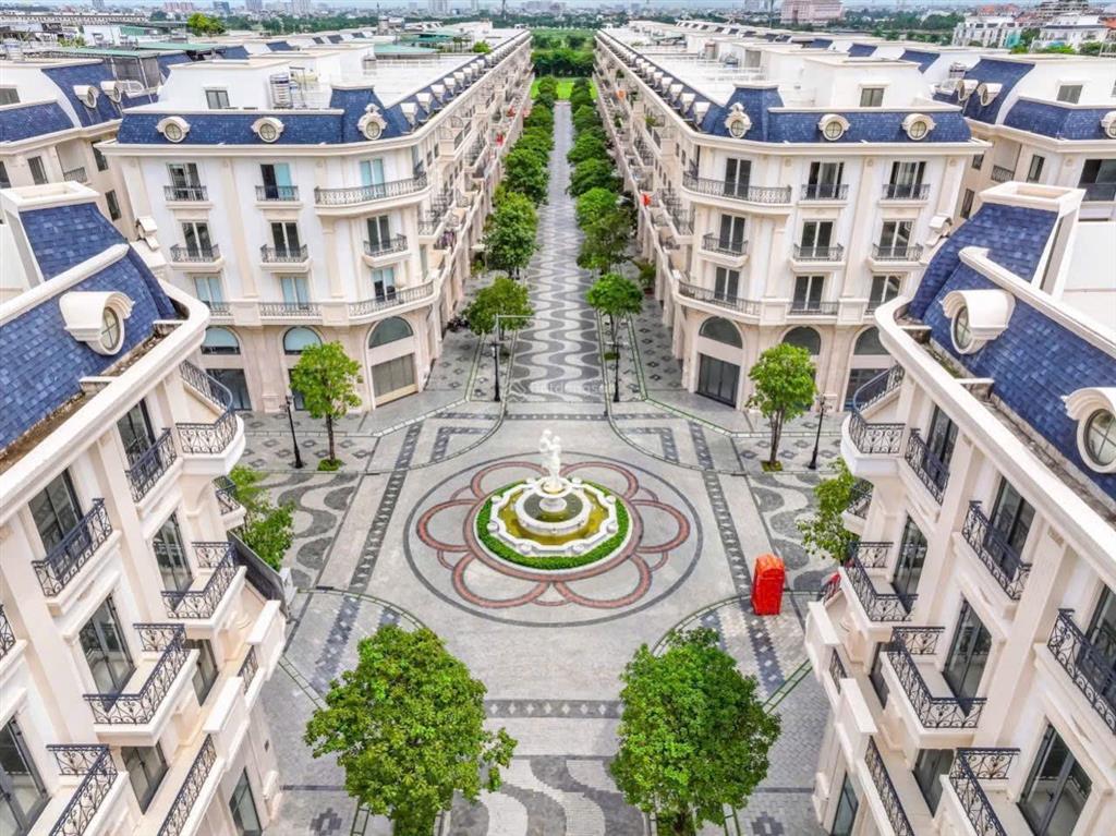 Bán nhà giá tốt ngang 7m cạnh vietcombank, kênh sông trăng, view hồ đại nhật.hợp đồng thuê lâu dài.