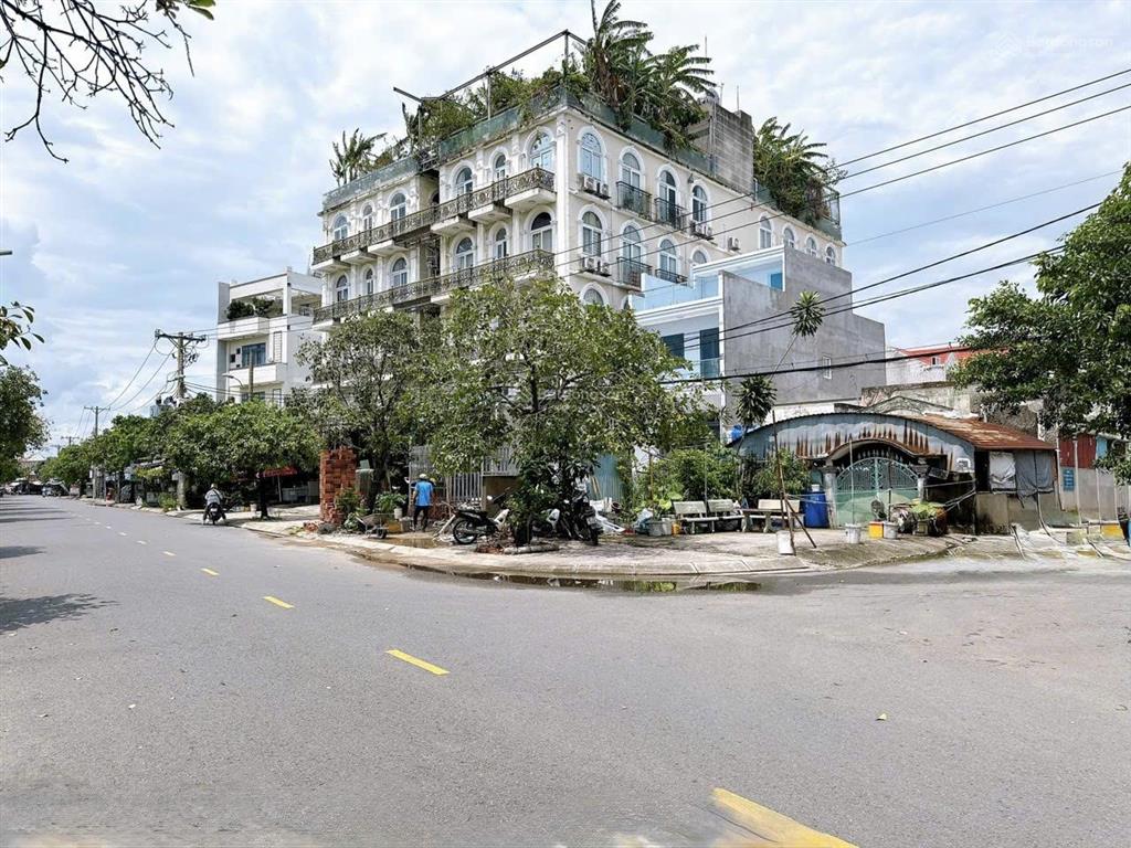 Bán nhà mặt tiền, lô gốc, phạm hùng 300m², ngang 15m chỉ 13,5 tỷ