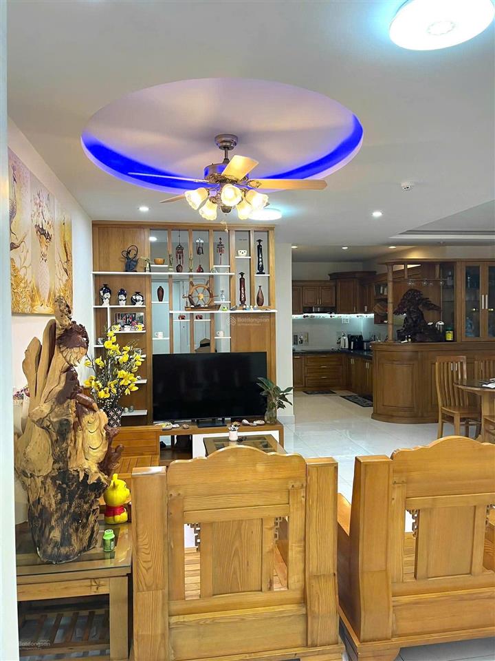 Bán căn góc seaview 115m2, 3pn, 2wc giá 3tỷ 250tr. call 0989 116 *** mr hà!