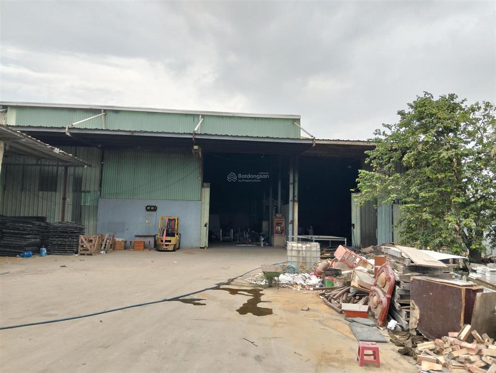 Nhà xưởng 3600m2 full đất thổ cư long khê cần đước giá rẻ