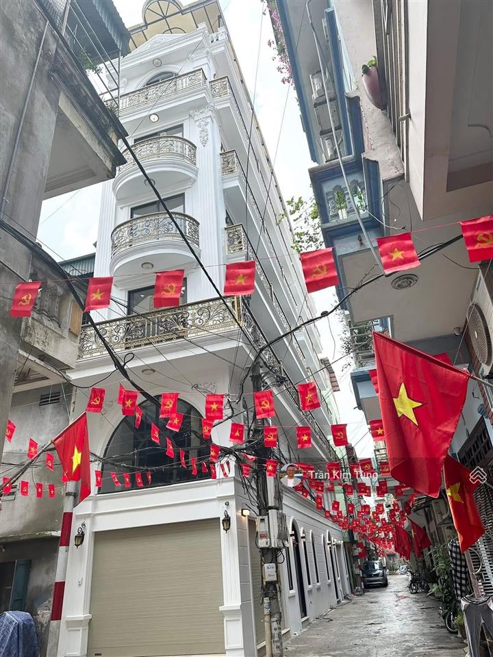 Bán nhà sài đồng thiết kế châu âu 7 tầng thang máy, lô góc, ngõ thông, ở kinh doanh cực đỉnh
