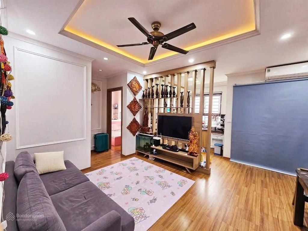 Chính chủ cần bán ch ecohome 1, dt 70m2, 2pn 2vs, sổ hồng cất két, giá hơn 4 tỉ